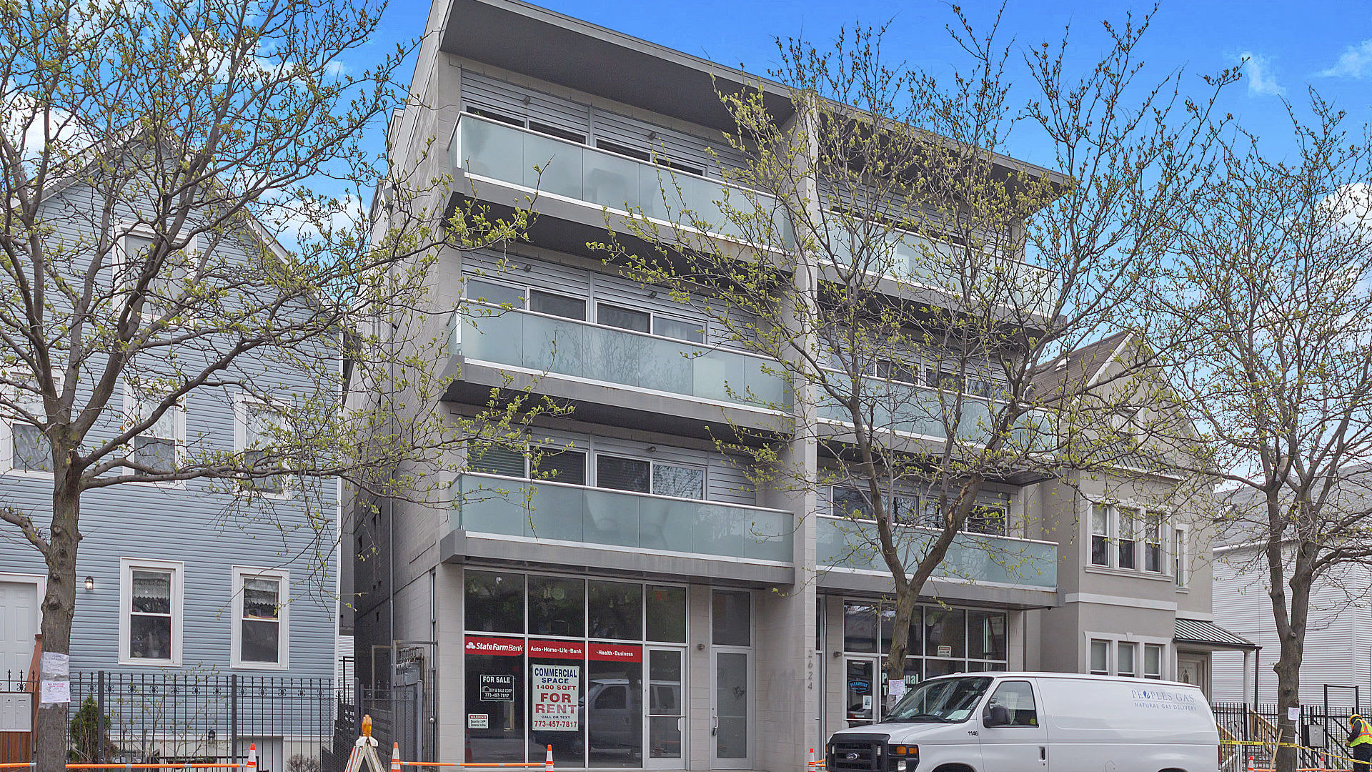 2624 W. Armitage Ave. 2E Chicago, IL 60647 inception-app-prod/MWU5MmJjNTQtMjJhOS00MzRmLWIxMGYtMjUyYmIxMzlkYWJi/content/2019/07/001_hdr_front1-2.jpg