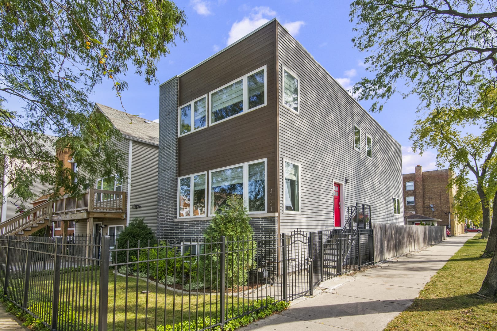 3101 N Bernard St , Chicago, IL 60618 inception-app-prod/MWU5MmJjNTQtMjJhOS00MzRmLWIxMGYtMjUyYmIxMzlkYWJi/content/2022/04/c7815beb51bef7d360b7d2cbfdc58ae18bb1154b.jpeg