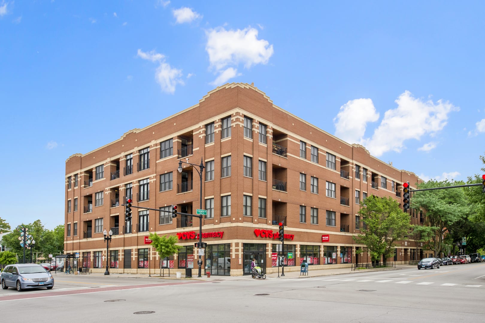 4814 N Damen Ave Unit 311, Chicago, IL 60625 inception-app-prod/MWU5MmJjNTQtMjJhOS00MzRmLWIxMGYtMjUyYmIxMzlkYWJi/content/2022/08/b90758330553e03f12603c173b0e2b69098bf837.jpeg