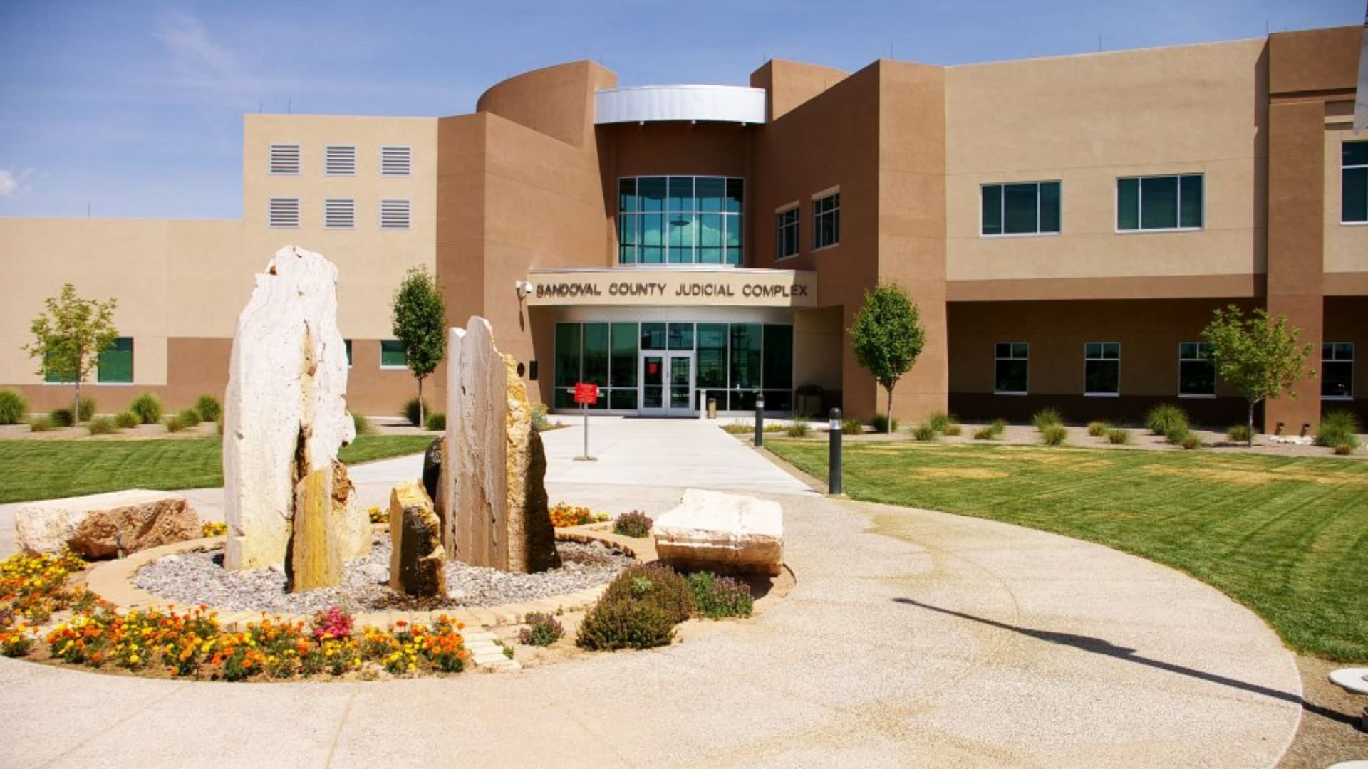 Sandoval County Communties inception-app-prod/MWUwM2EwMzktMmE1NS00MmRjLTkxYjgtOTdjNDczYTUzMzIw/content/2021/03/projektbeztytuu-2021-03-05t150733.581.png