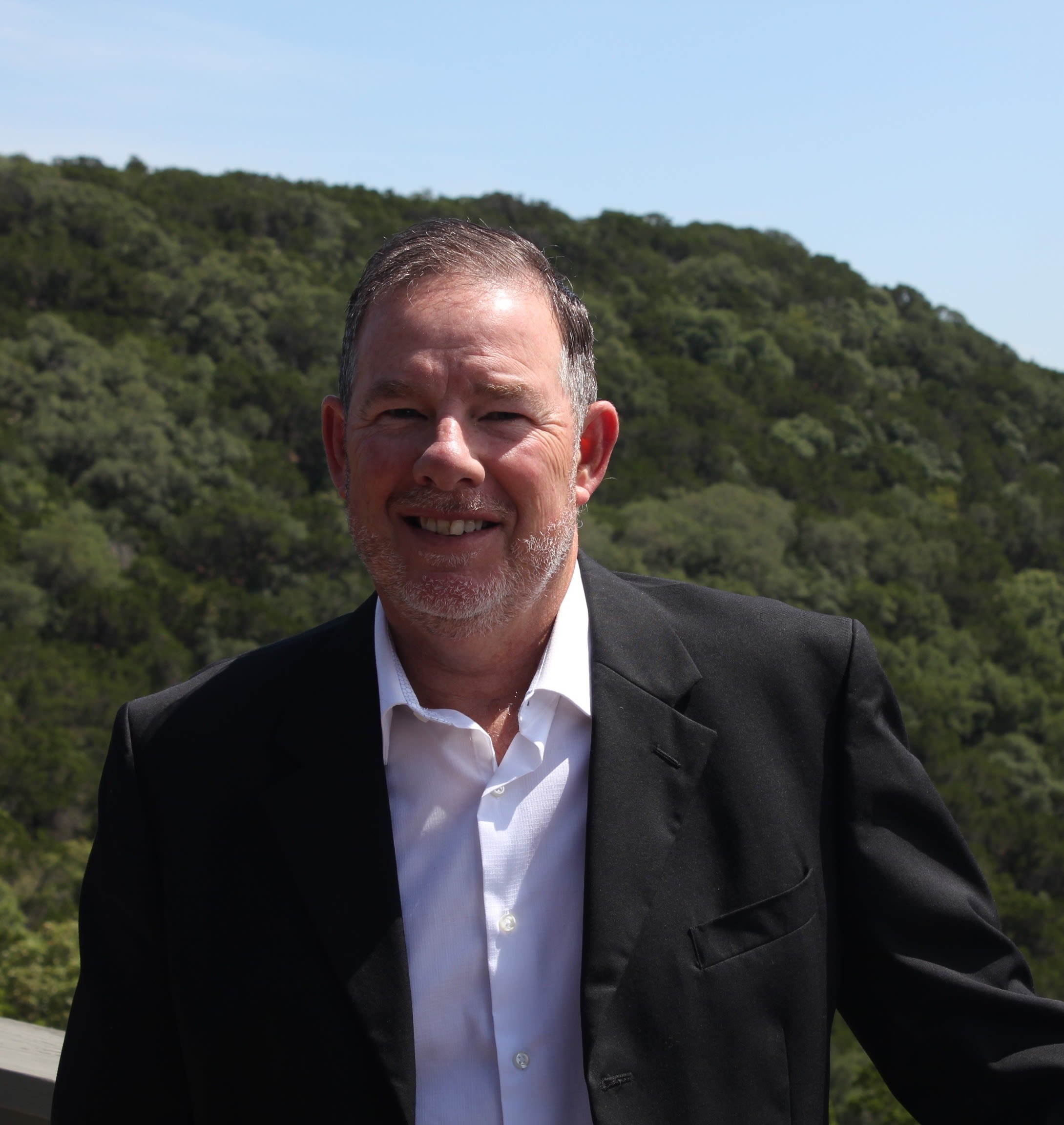 Buying and Selling Hill Country Real Estate inception-app-prod/MWVhYWQzM2MtY2M5ZC00MmYwLTk3MGUtZDcwOGJiYjQ4MWRi/content/2021/03/rodsanphotomikebarn.jpg