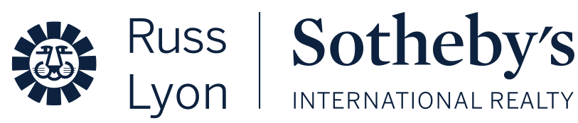 Chrissy Martinez logo