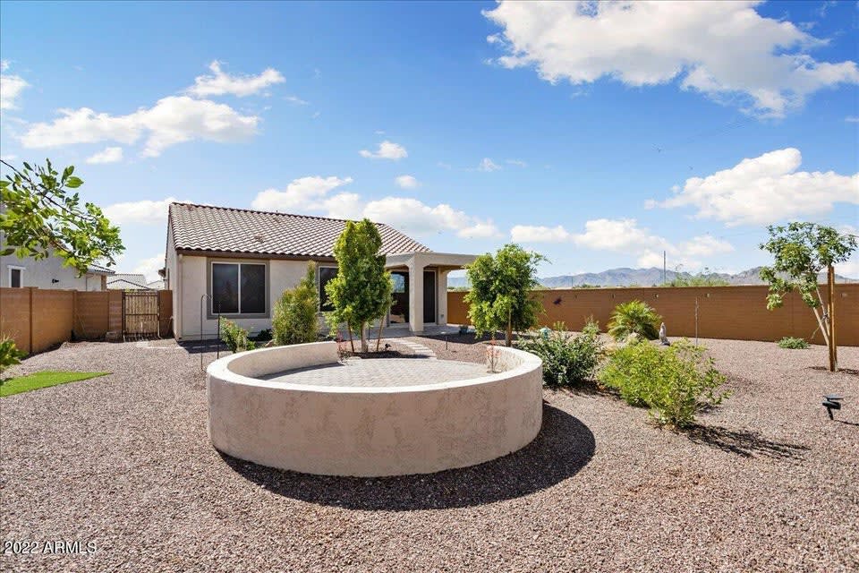 Sun City Festival inception-app-prod/MjAyN2UzZjItZGYwOS00ZGRmLWJhMjItZjRjYWE3NzczMGEy/content/2024/04/042d8a6bb38f850abe07c392a35684ce010ca9d1.jpg