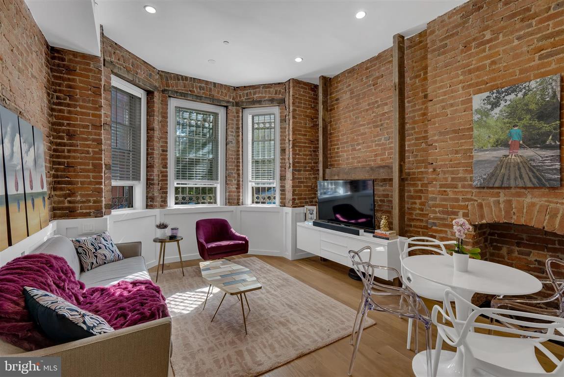 SOLD IN COLUMBIA HEIGHTS, DC inception-app-prod/MjE3YzNlY2MtMTJmZi00MWEzLTljNGMtZDdkYjQxYmFjOGRm/content/2020/11/2008310661-30861469-large.jpg