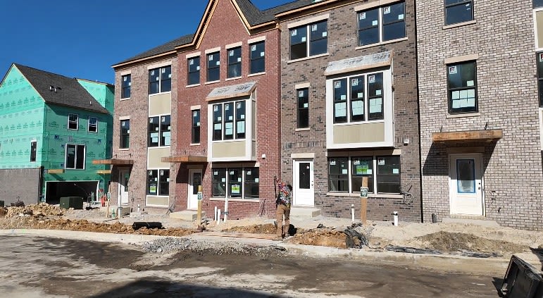 CONSTRUCTION SITE WALKTHROUGH | NEW CONSTRUCTION HOME AT STANLEY MARTIN GATEWAY WEST inception-app-prod/MjE3YzNlY2MtMTJmZi00MWEzLTljNGMtZDdkYjQxYmFjOGRm/content/2025/01/992c54915ef5a4cd0c78fb7a70a6a4d375b6ccf6.jpg