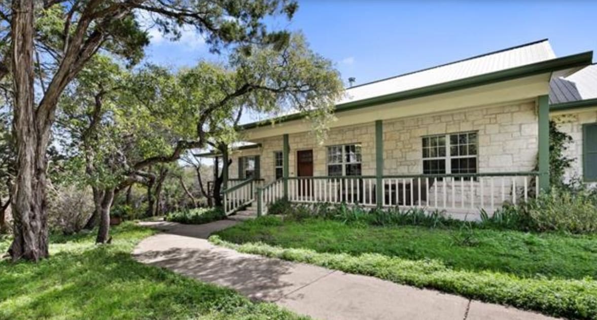 <p>12619 Fitzhugh RD-C, Austin TX 78736</p> inception-app-prod/MjJjNDAzMTUtOWNhYS00ZDZkLWE0N2EtM2YyYTllYmJiNjhk/content/2025/06/186f043788fd2a117971f623f91ef9e4fc03d538.png