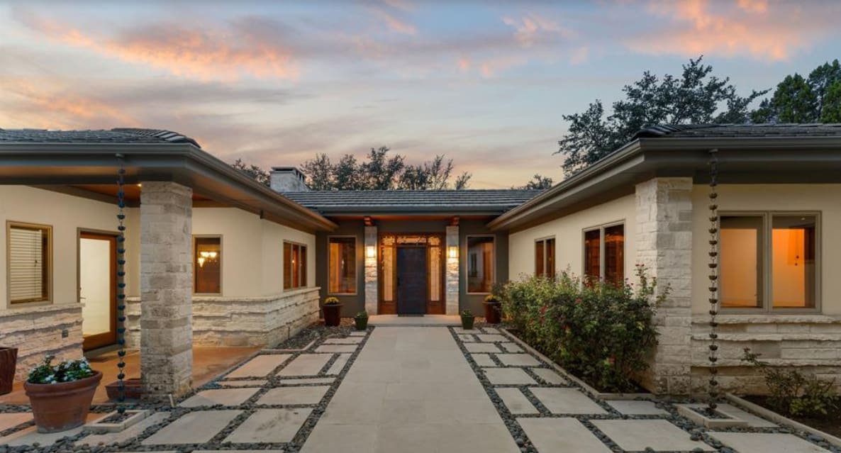 707 Hurst Creek RD, Lakeway TX 78734 inception-app-prod/MjJjNDAzMTUtOWNhYS00ZDZkLWE0N2EtM2YyYTllYmJiNjhk/content/2025/06/59519975f8a30caed9123ce8b4452c89ca03b4b6.png