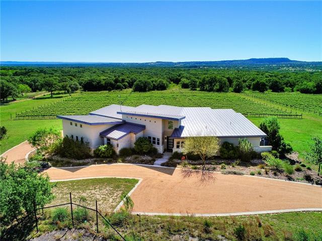 <p>Round Mountain Vineyards, Round Mountain TX 78663</p> inception-app-prod/MjJjNDAzMTUtOWNhYS00ZDZkLWE0N2EtM2YyYTllYmJiNjhk/content/2025/06/6193d212dfed8bee713edf29cc5aa98d38be32e2.jpeg