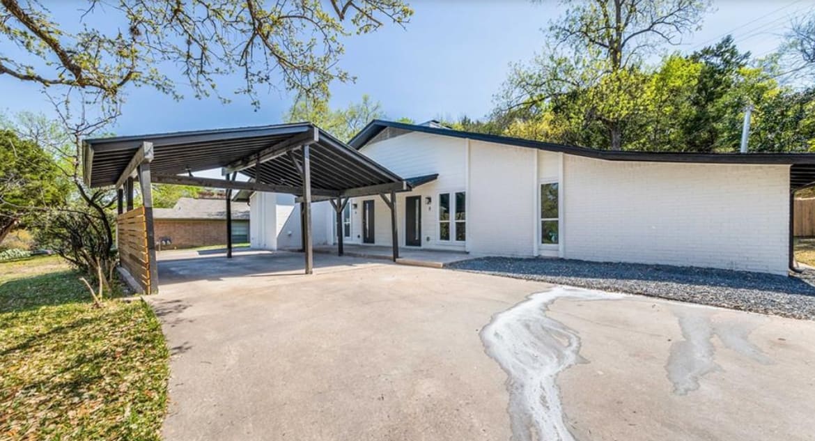 6204 Shadow Valley DR, Austin TX 78731 inception-app-prod/MjJjNDAzMTUtOWNhYS00ZDZkLWE0N2EtM2YyYTllYmJiNjhk/content/2025/06/61adda95e4e13f5cd93a99d834a17e3625e3318f.png