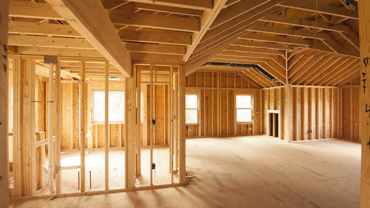 Buy an existing home or have one built? inception-app-prod/MjM0ZGQ0YjYtNWMwZS00MWE4LWFiZDEtMTNjOGUwMGRiMTU4/content/2021/03/stickbuild.jpg