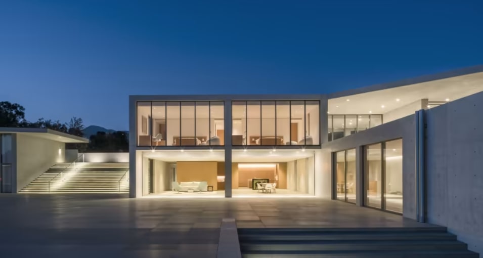 An Elusive $200 Million Sale Reportedly Materializes in California With Beyonce and Jay-Z’s Malibu Purchase inception-app-prod/MjYxYzE3ZGEtMWZlNS00Zjg3LTk3ZTUtZWVhNTYzYmFmNTE4/content/2023/05/9e860c30c258471acb0ac6e2f3ad9891013486b8.png