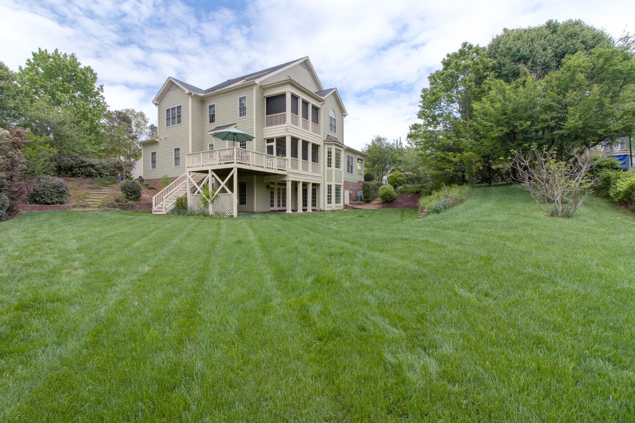 What's your home worth inception-app-prod/Mjg2YzJhZGYtYzQzNi00MmE1LTg2ZTItMThiZTAzYjI2YmQz/content/2023/01/bb96c500a108bfe3359fbbc6ff866b3185c22f29.jpeg