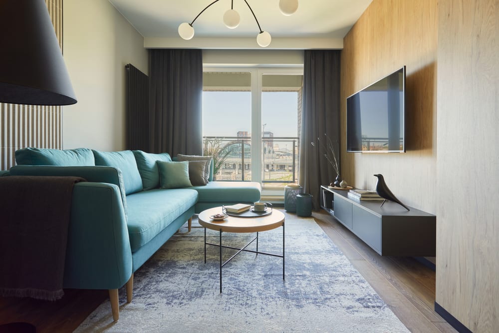 Maximizing Small Spaces in Urban Apartments: Creative Storage Solutions inception-app-prod/MmIzNzFmNmItMDMzMS00MjExLWI3ZDQtNWI3OWU4ZDEwZmNk/content/2024/06/c0afd438f603267a3155d1a66926c69a47743de0.jpeg