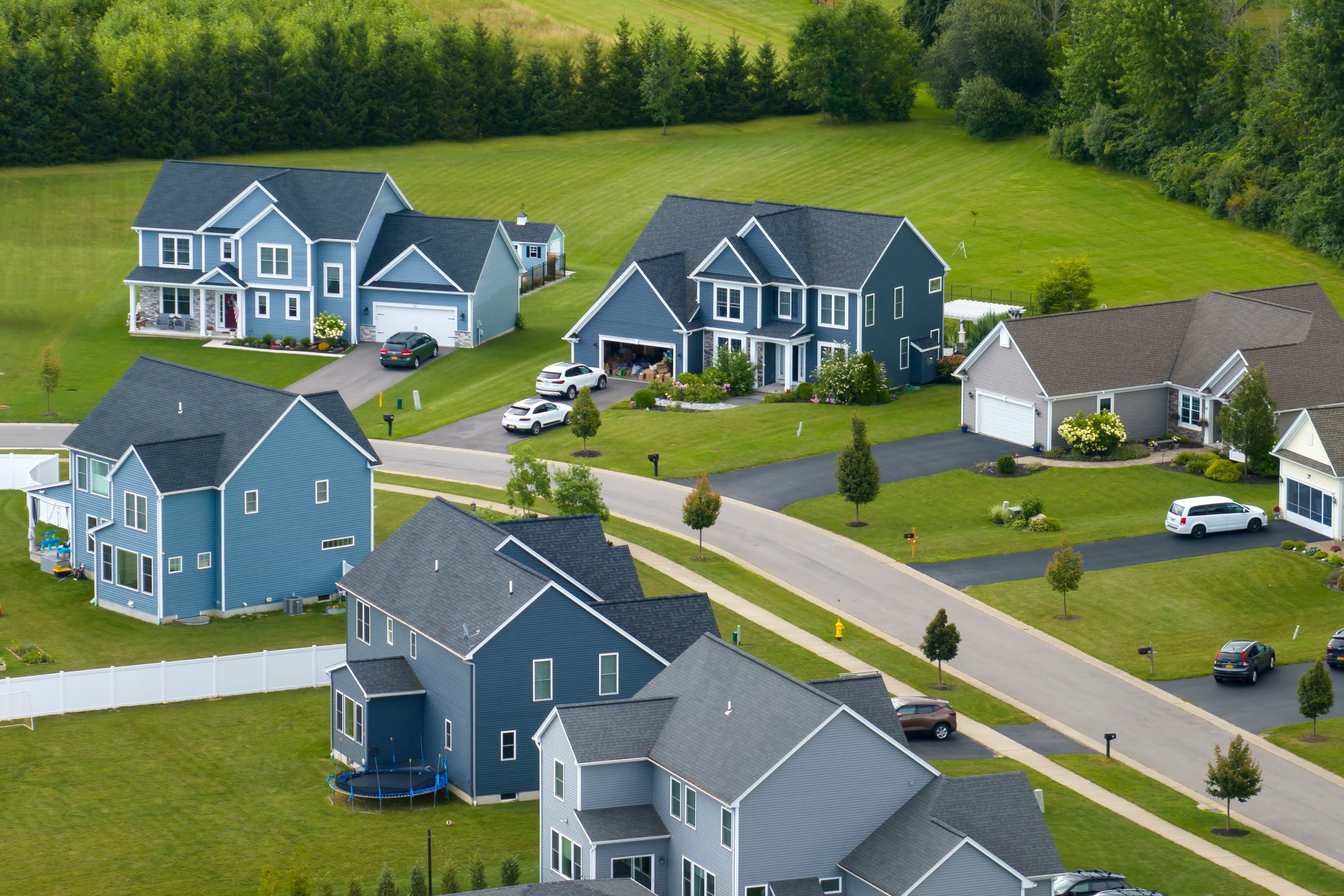 Housing Market Forecast: What’s Next for Real Estate in New York, New Jersey, and Connecticut? inception-app-prod/MmIzNzFmNmItMDMzMS00MjExLWI3ZDQtNWI3OWU4ZDEwZmNk/content/2025/01/c3f039eb4530d236f38baeba3be26968a407f682.jpg