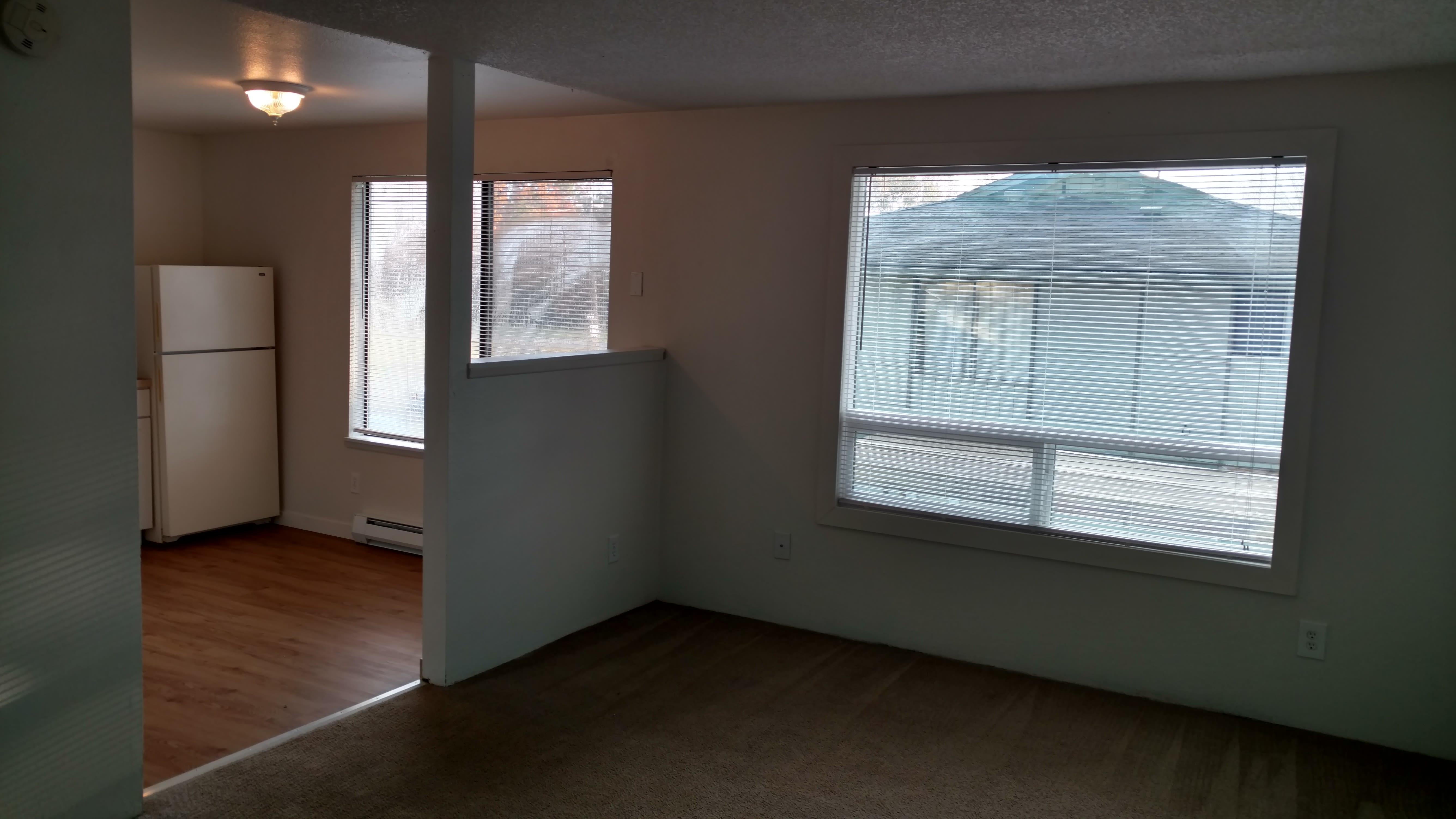 609 Roeder St Unit 8, Everson, WA 98247 inception-app-prod/MmJhMjA0OGItY2ZlZi00MWEzLWEzODYtYThmZGY3ODYzODFi/content/2025/11/a7b400a8bf35506c552978c9d79ad76e5a4f98ec.jpg