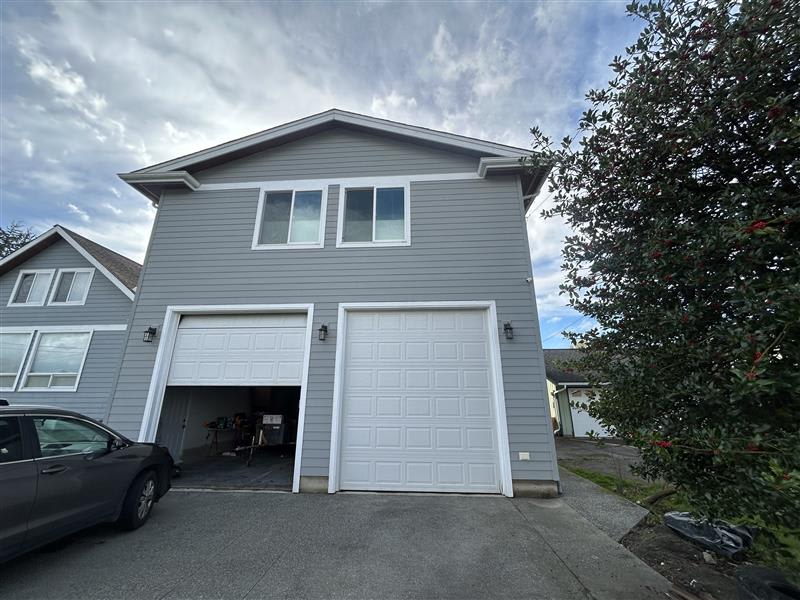 211 Baker Street, Unit C, Everson, WA 98295 inception-app-prod/MmJhMjA0OGItY2ZlZi00MWEzLWEzODYtYThmZGY3ODYzODFi/content/2026/05/c8198961b652abfc4e74e2610395ac0381675da0.jpg