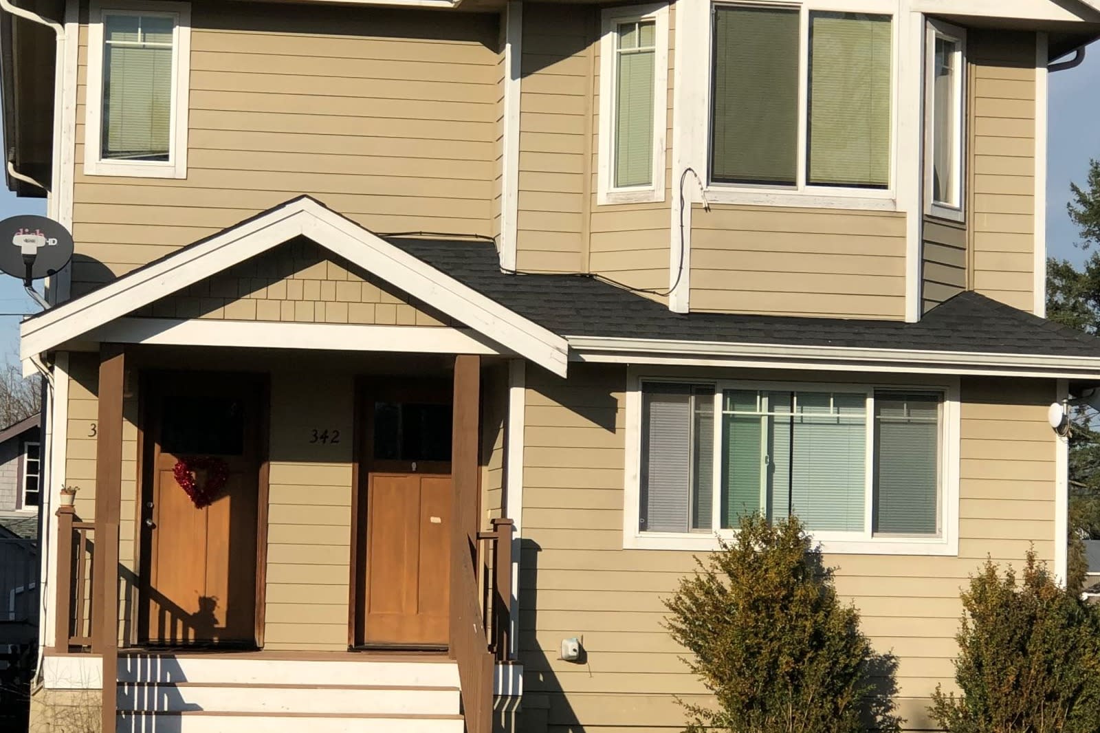 340 Garfield St Sumas, WA 98295 inception-app-prod/MmJhMjA0OGItY2ZlZi00MWEzLWEzODYtYThmZGY3ODYzODFi/content/2026/06/5ccd6178c59b512933ecee6cc9d13f144a6c5f88.jpg