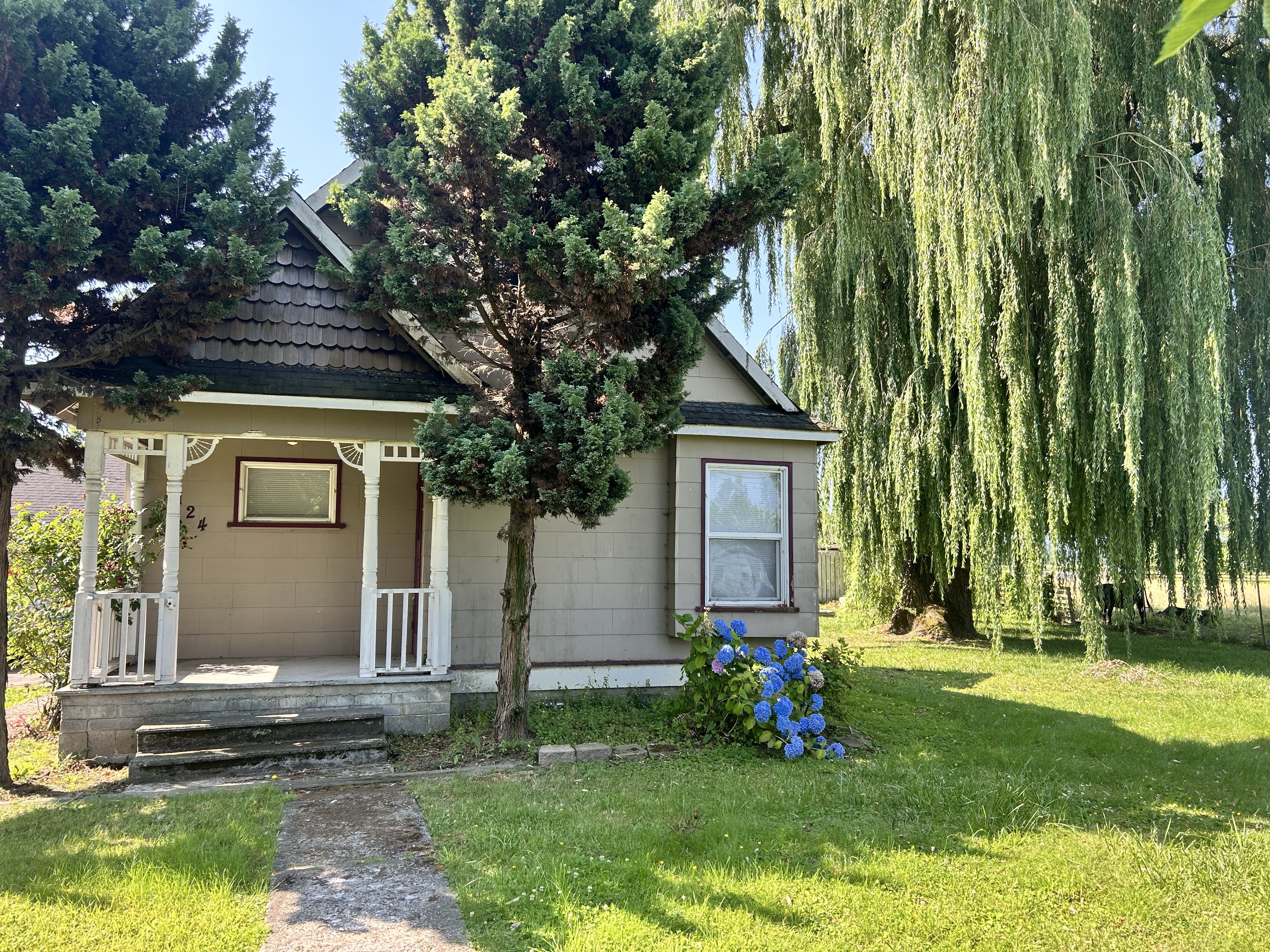 1124 E Main St Everson, WA 98247 inception-app-prod/MmJhMjA0OGItY2ZlZi00MWEzLWEzODYtYThmZGY3ODYzODFi/content/2026/07/16e60f6ea1559e65584a7ec1c5a293a3e599dff3.jpg