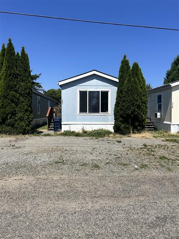 205 Baker St Unit E Everson, WA 98247 inception-app-prod/MmJhMjA0OGItY2ZlZi00MWEzLWEzODYtYThmZGY3ODYzODFi/content/2026/07/4734fd3832070878771cfe6e841141ded56ff9bf.jpg