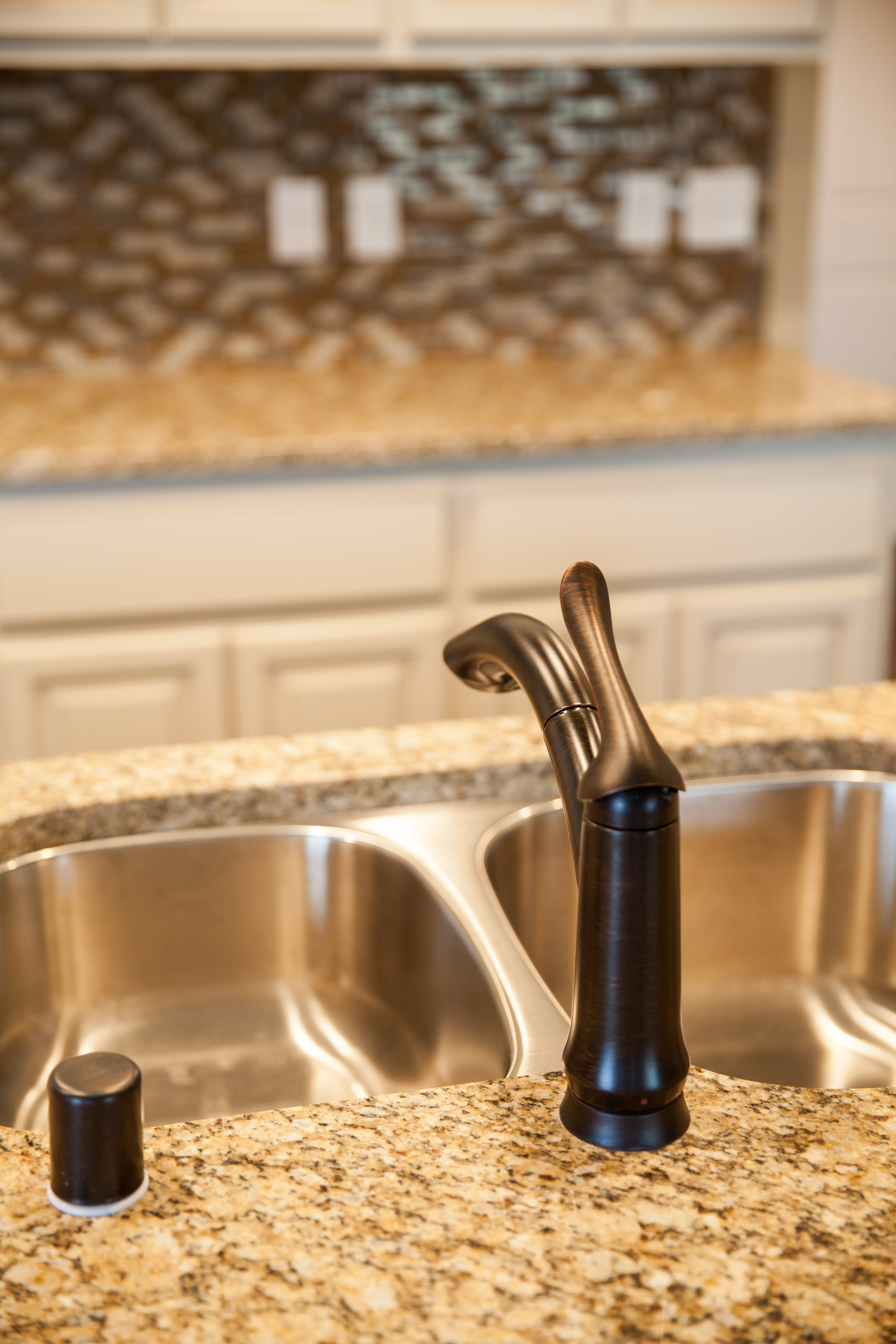 You Might Want To Think About Building Your New Home inception-app-prod/MmM5ODk0Y2YtNzBmMS00YzhlLWIxNWItZmI1MmZlNmU5ZGQ1%2Fcontent%2F2016%2F03%2F18th ave pictures-8.jpg