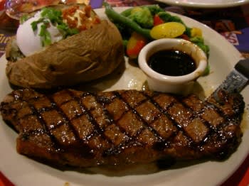 Buy the Steak inception-app-prod/MmY5M2U1OGEtMGFhMS00OGJkLWEyMDAtZmRlYWNkNmM2YmQx/content/2018/08/Steak-Dinner-350x262.jpg