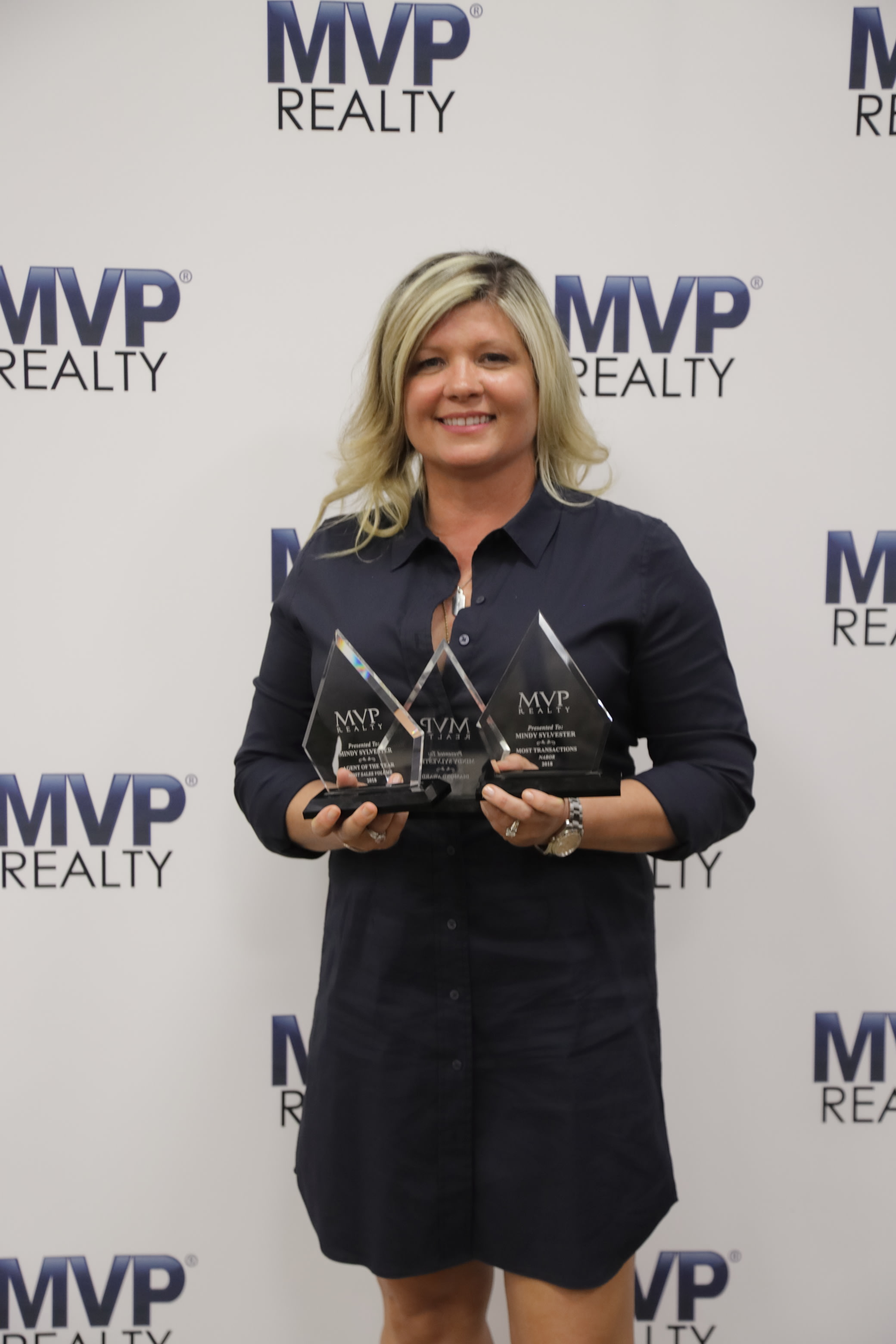 inception-app-prod/MzA4MDg4OWYtYzkzMi00MTQ3LTkwYWMtZGU0MTc0NjVkYTg5/content/2019/04/2019 awards2.JPG