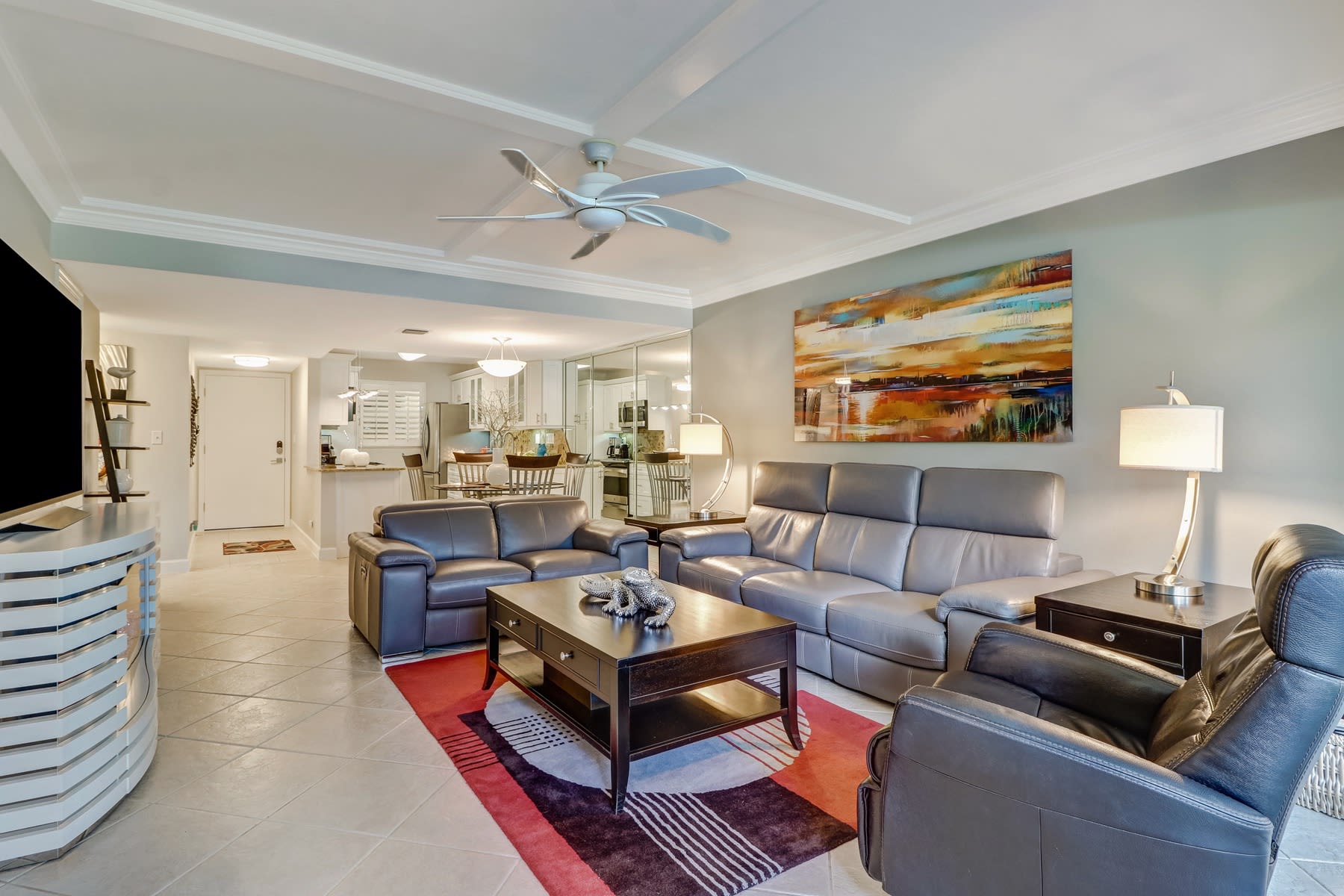 Mindy Just Listed in Olde Naples - Blocks To The Beach! inception-app-prod/MzA4MDg4OWYtYzkzMi00MTQ3LTkwYWMtZGU0MTc0NjVkYTg5/content/2020/08/12.jpg