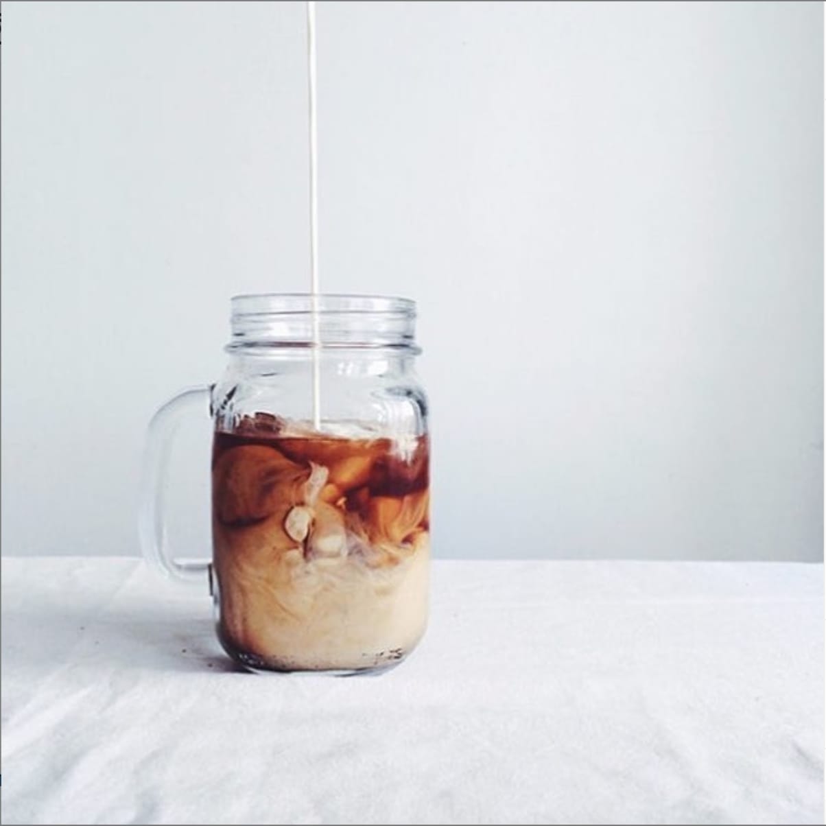 inception-app-prod/MzAwYjAzNDktZmNiZS00NWIyLTlkYWEtYTM4NjY5OTgxNGY4/content/2019/10/reverie-iced-coffee.png