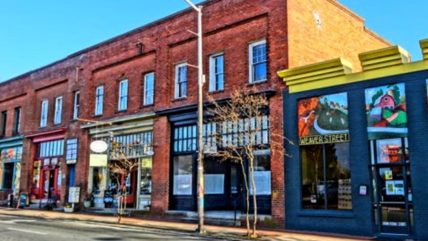 Carrboro Listings inception-app-prod/MzBlMzI3MTktOWQ1OC00YmYyLWE0MDktMTQ0OTkxZDRiZDVl/content/2020/07/screenshot2020-07-20at3.04.19pm.png