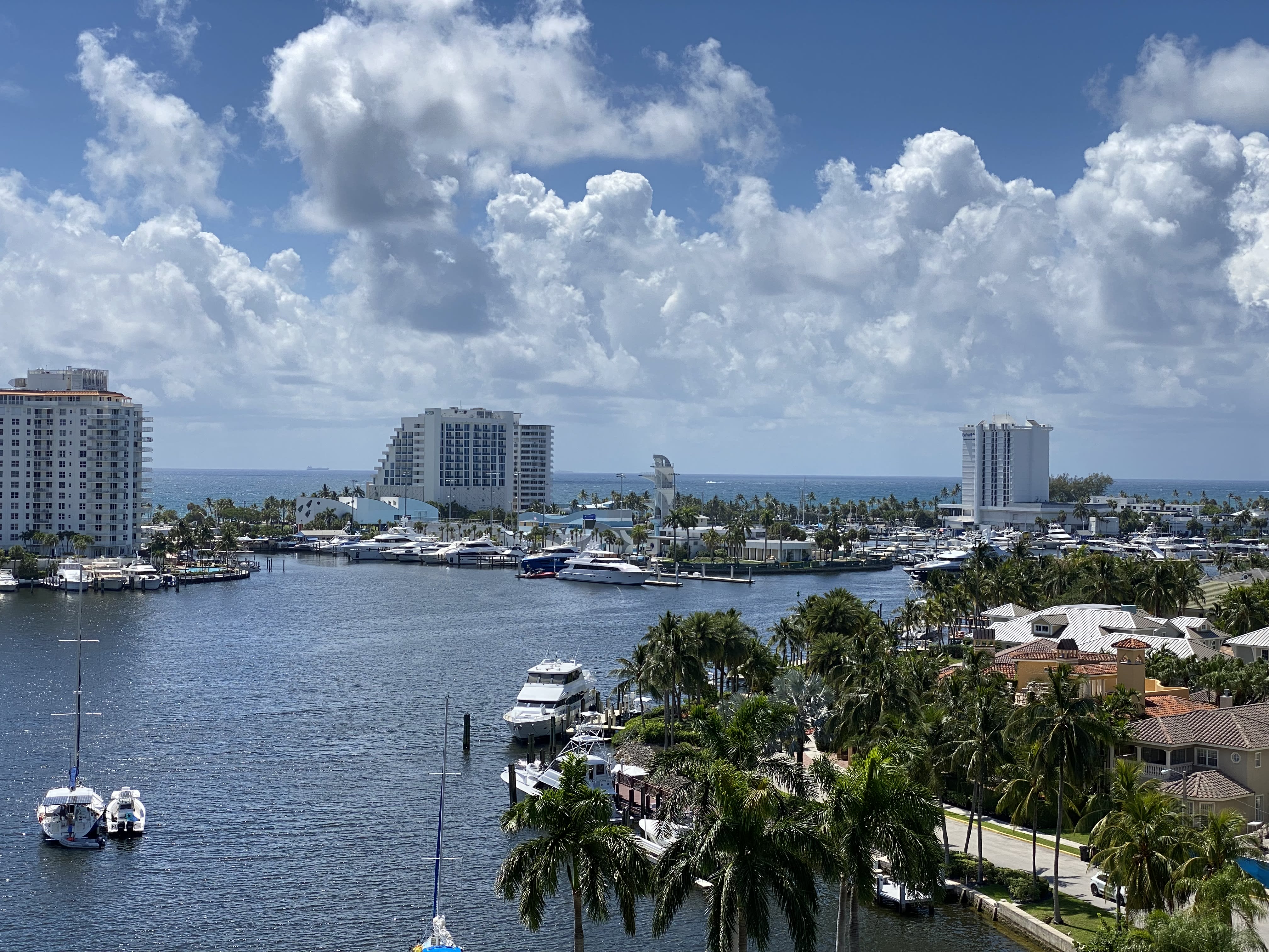 Waterfront Dream Homes inception-app-prod/MzEyZGU2M2YtODZhYy00ZGFjLTgyNjAtNTQ5NTVkNWI5Mjdj/content/2024/02/802640e20955a36978d4289d81500b88865ed21b.jpeg