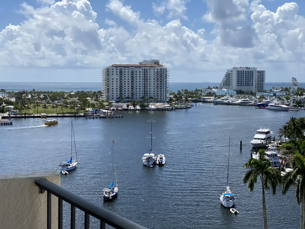 Trends in Real Estate inception-app-prod/MzEyZGU2M2YtODZhYy00ZGFjLTgyNjAtNTQ5NTVkNWI5Mjdj/content/2024/12/6601f290bc280a8f7086c1d5b1fbe2f67ddcb0b7.jpeg