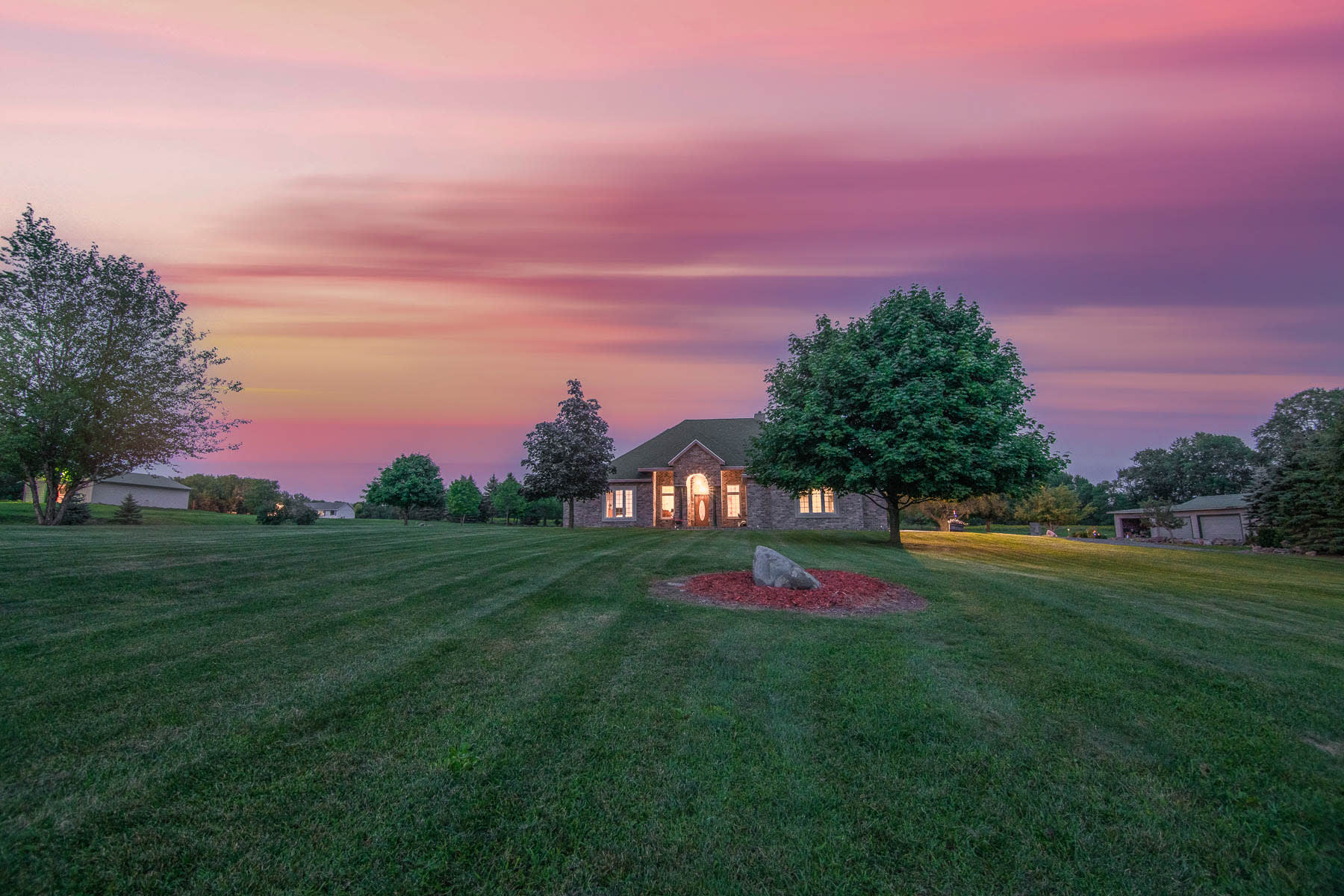 March 2022 Market Update for Local Real Estate Trends inception-app-prod/MzIwODFkMGEtYTE5YS00ZjNlLTliOGEtYjgwOWMzYmUzYzBl/content/2021/08/239237032_881286596118240_5943128704075096740_n.jpg