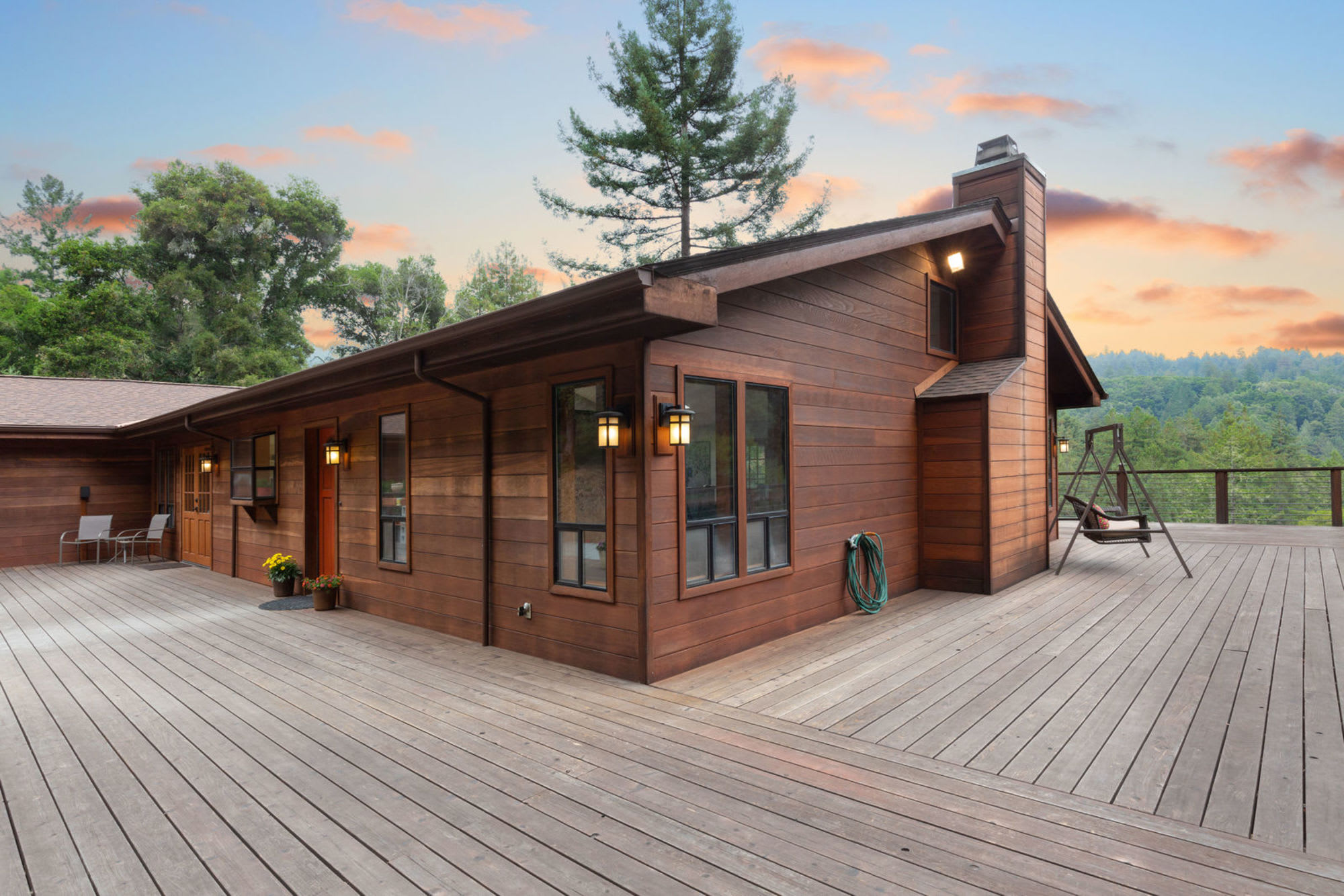 Just Listed and FIRST OPEN HOUSES - 2060 Sparrow Valley Rd inception-app-prod/MzNhYTIwZTEtOWI0MC00ODk3LWFjODAtYmZhOTNmNmUxNjVj/content/2018/09/560a4394-2.jpg