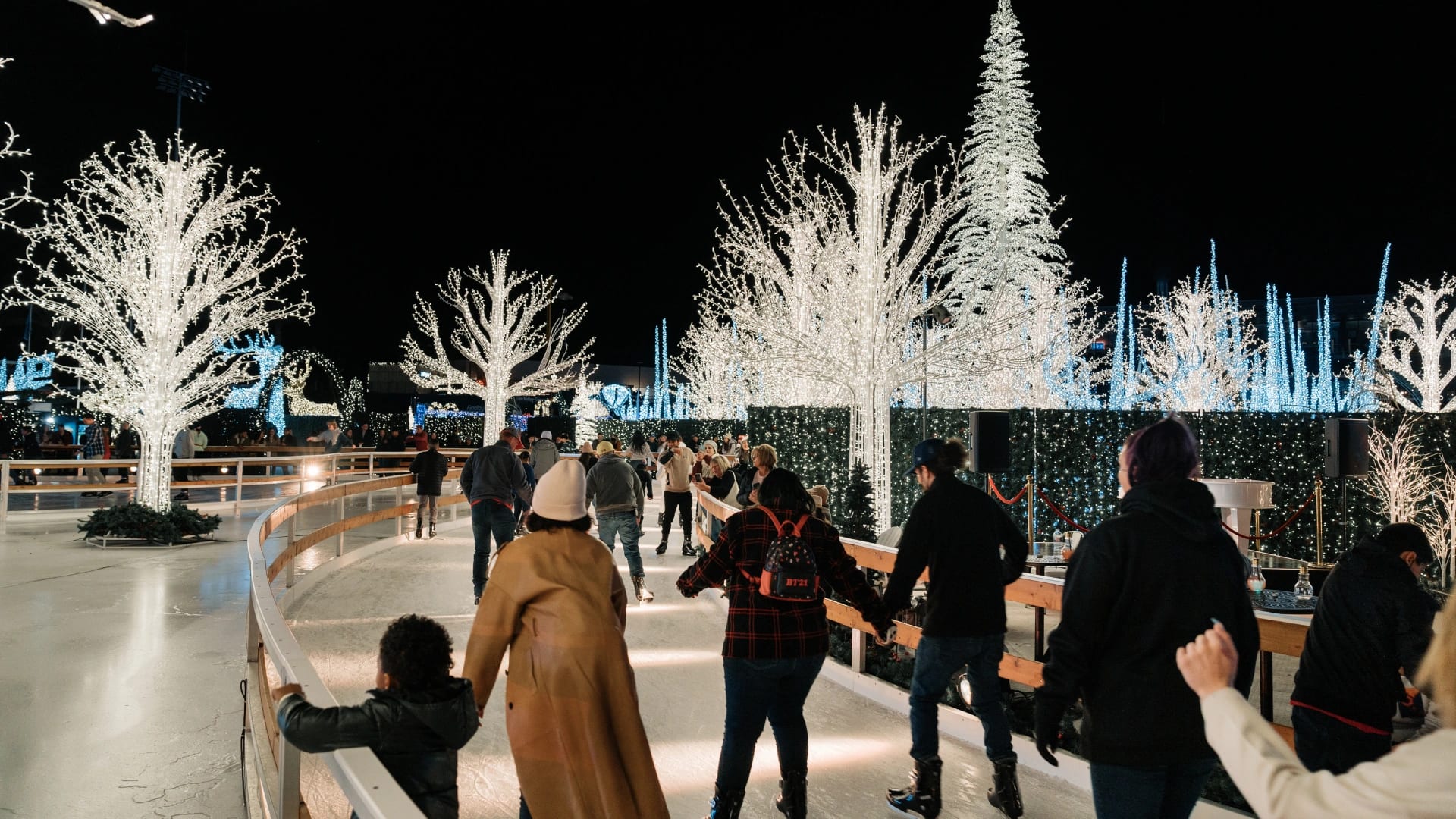 Top 5 Reasons you will LOVE Enchant in San Jose! inception-app-prod/MzNhYTIwZTEtOWI0MC00ODk3LWFjODAtYmZhOTNmNmUxNjVj/content/2024/12/edc4aa0dd51ebeb6d89406c52258f2953f9d9aa4.webp