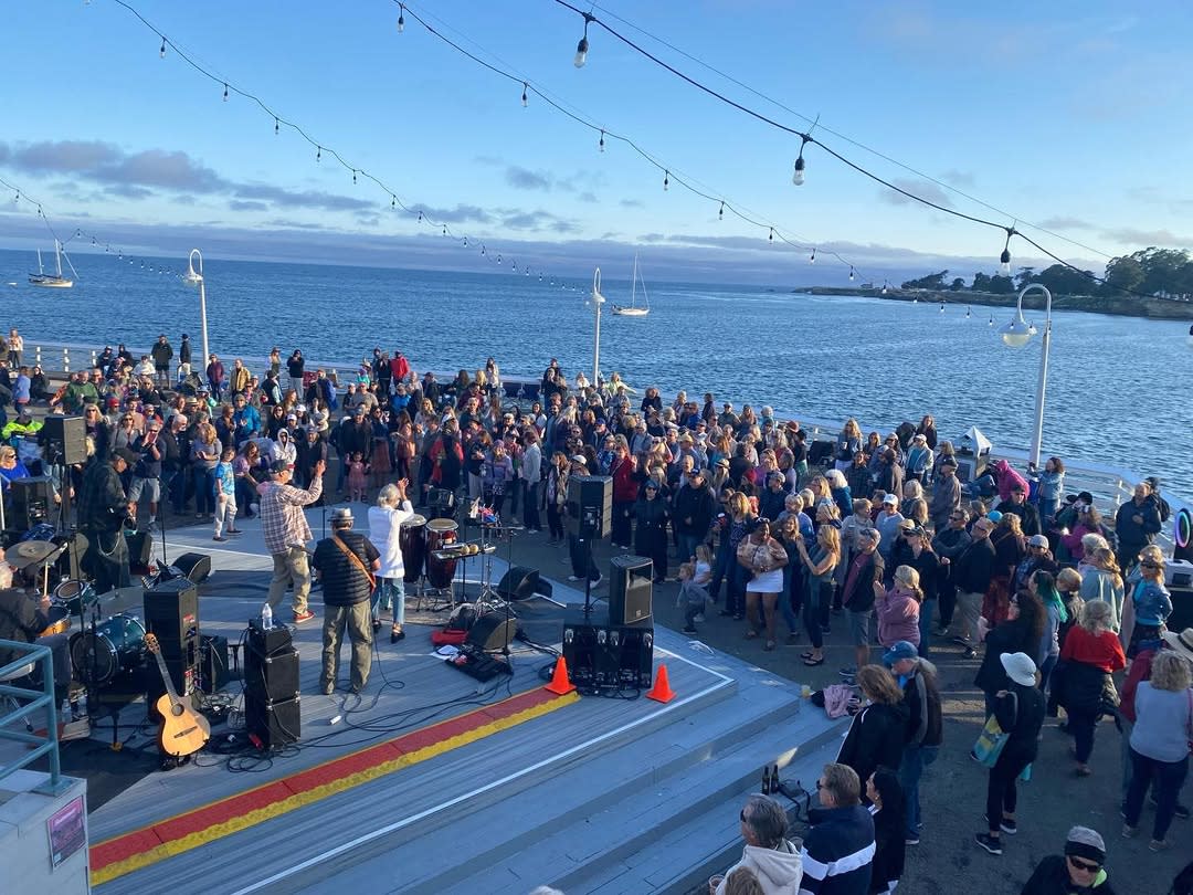 Free concerts return to the Santa Cruz Wharf this summer inception-app-prod/MzNhYTIwZTEtOWI0MC00ODk3LWFjODAtYmZhOTNmNmUxNjVj/content/2025/05/459c204c04f34149c43b847d179332a067cd5cf4.jpg