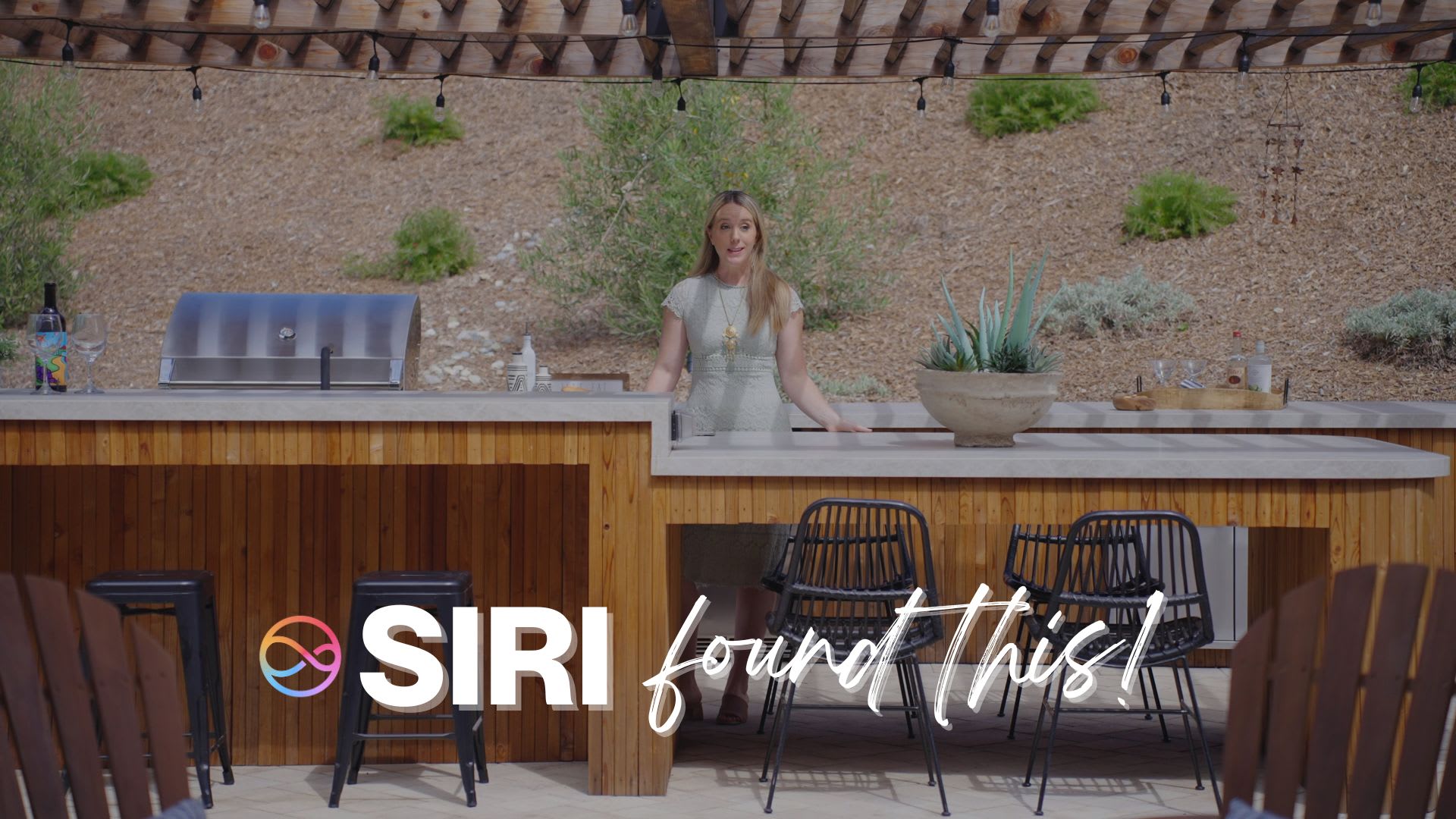 "Hey Siri, find me the ultimate Scotts Valley home…" inception-app-prod/MzNhYTIwZTEtOWI0MC00ODk3LWFjODAtYmZhOTNmNmUxNjVj/content/2025/09/cee04c0e839116d014ef3ac0be57af8fbd7482b8.jpg