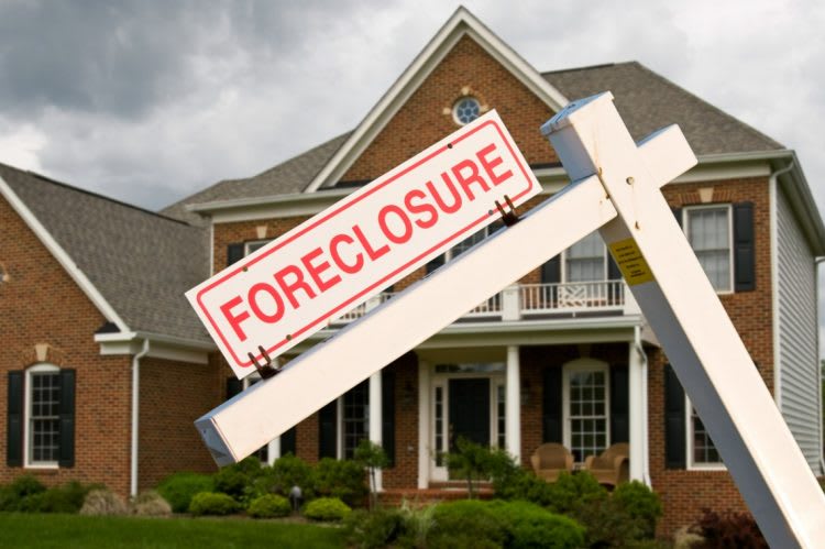 Foreclosure Starts Decline Slightly in April, While Completions Rise inception-app-prod/MzU2ZmRjYjUtMmNjYS00M2MyLTlhM2QtNTM2ZjFkZWMyMjA3/content/2024/05/50297a0735a05ceeb9a0ba10a454d330fea1ab8b.jpg