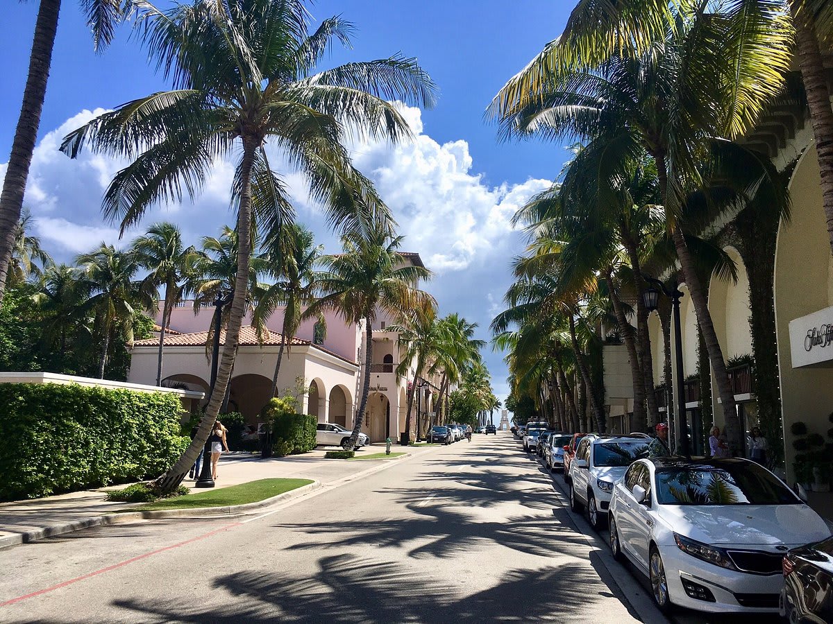 Palm Beach inception-app-prod/MzZmMmY0YTktNWVkYi00MGM4LTg0ODYtZGNhOWJiMWFmNjEx/content/2024/09/9244bab9b71a37039baa353e1a50e2b1b3655e9e.jpg