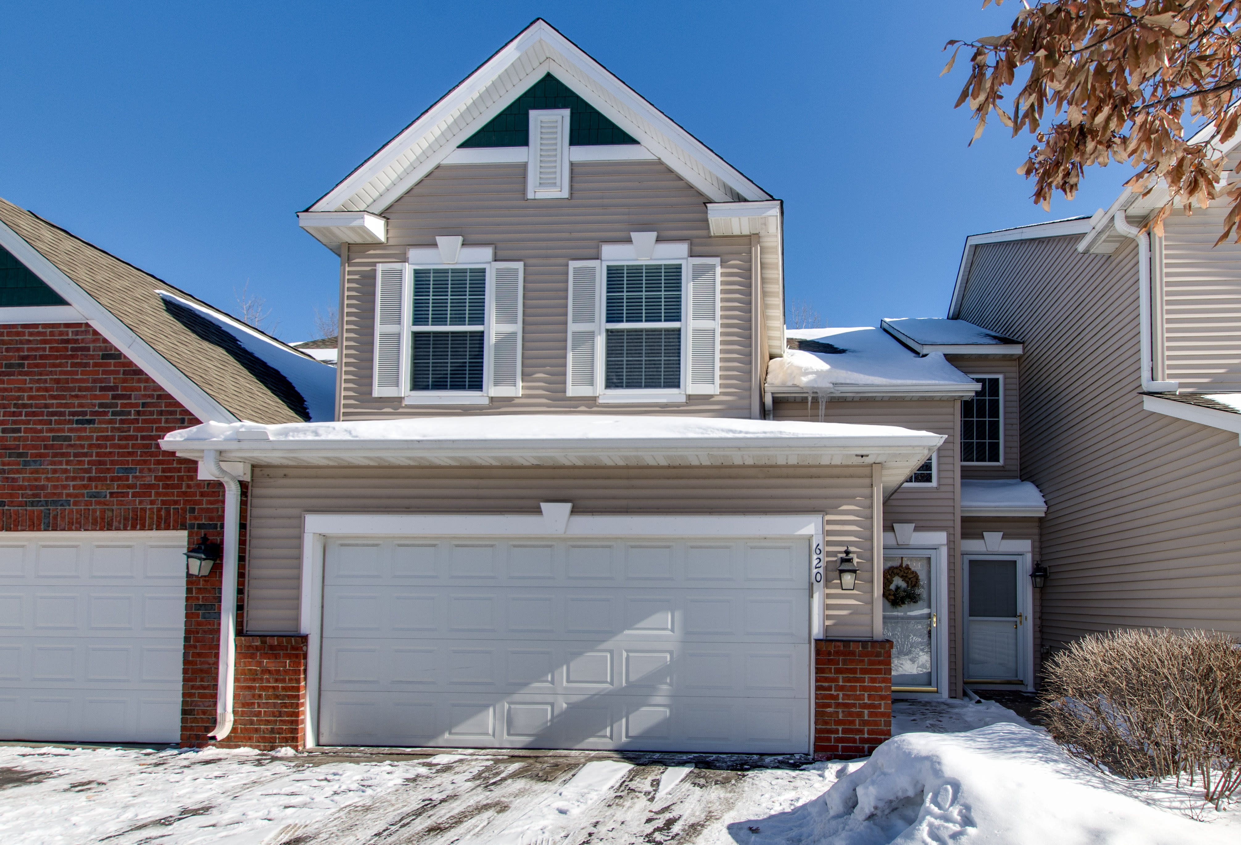 inception-app-prod/Mzk4NDIzMmQtZDE4NC00ZjQwLWIxZTctN2NiMjY4MTg4MDI3/content/2018/02/620 Village 27-2.jpg