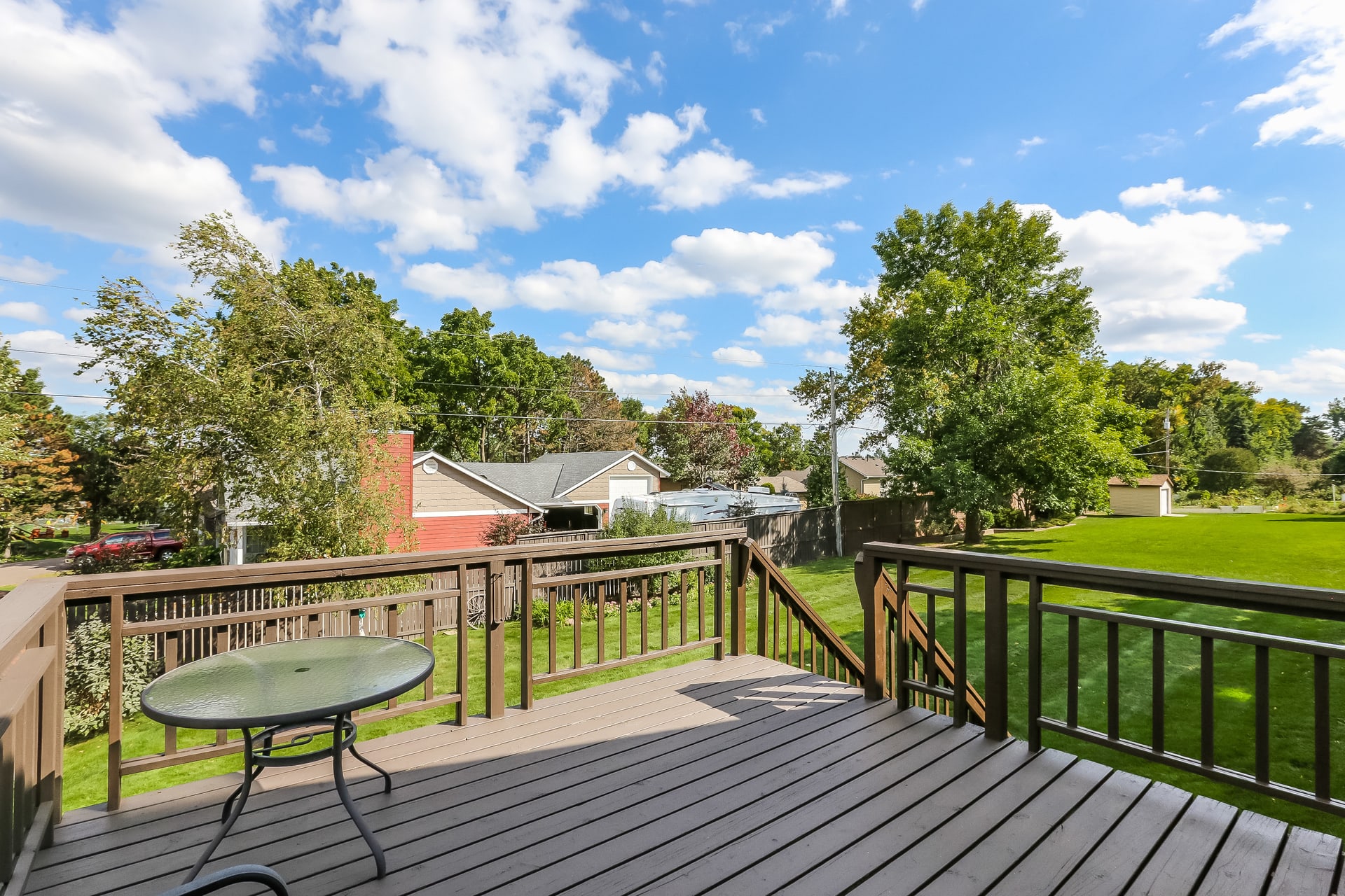 2909 Hilo Ave N, Oakdale inception-app-prod/Mzk4NDIzMmQtZDE4NC00ZjQwLWIxZTctN2NiMjY4MTg4MDI3/content/2018/09/031-photo-deck-6289482.jpg