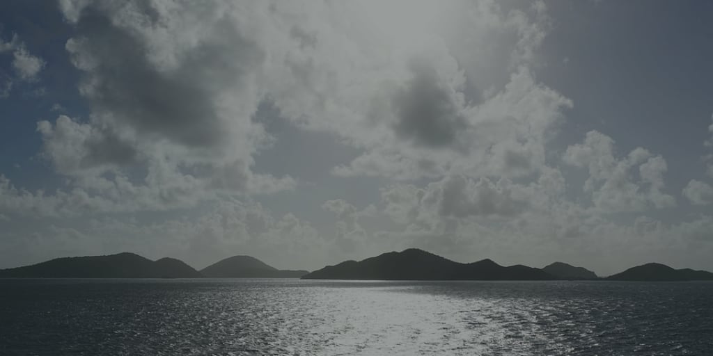 Essential Things to Consider While Buying Property Overseas inception-app-prod/Mzk4NDIzMmQtZDE4NC00ZjQwLWIxZTctN2NiMjY4MTg4MDI3/content/2020/01/ZXNzZW50aWFsLXRoaW5ncy10by1jb25zaWRlci13aGlsZS1i.png