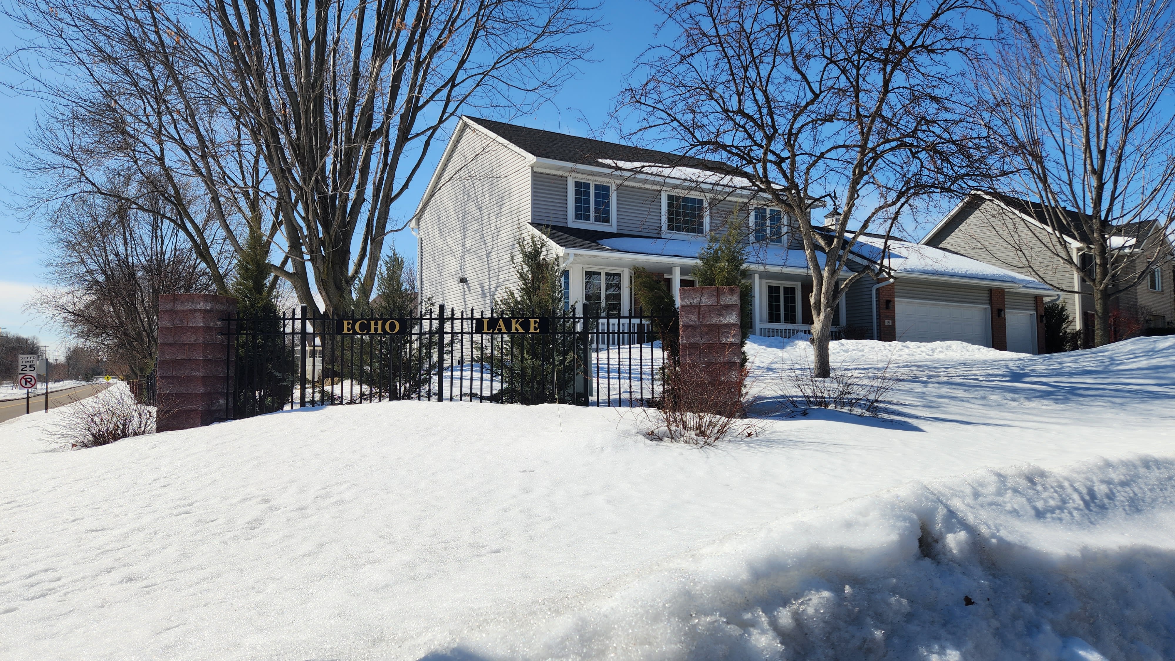 NEW TO MARKET: 354 Dunbar Knolls, Mahtomedi, MN 55115-2820 inception-app-prod/Mzk4NDIzMmQtZDE4NC00ZjQwLWIxZTctN2NiMjY4MTg4MDI3/content/2023/03/6361bafb9b7d1cd8ba77fc8c40bd2979506c1675.jpg