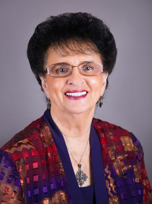 Mary Lou Coe inception-app-prod/N2EzZmFjNDYtMDg1My00OGM2LTlmMjQtZDIyYjU5MTRkZWNh/content/2017/10/marylou_coe-2.jpg