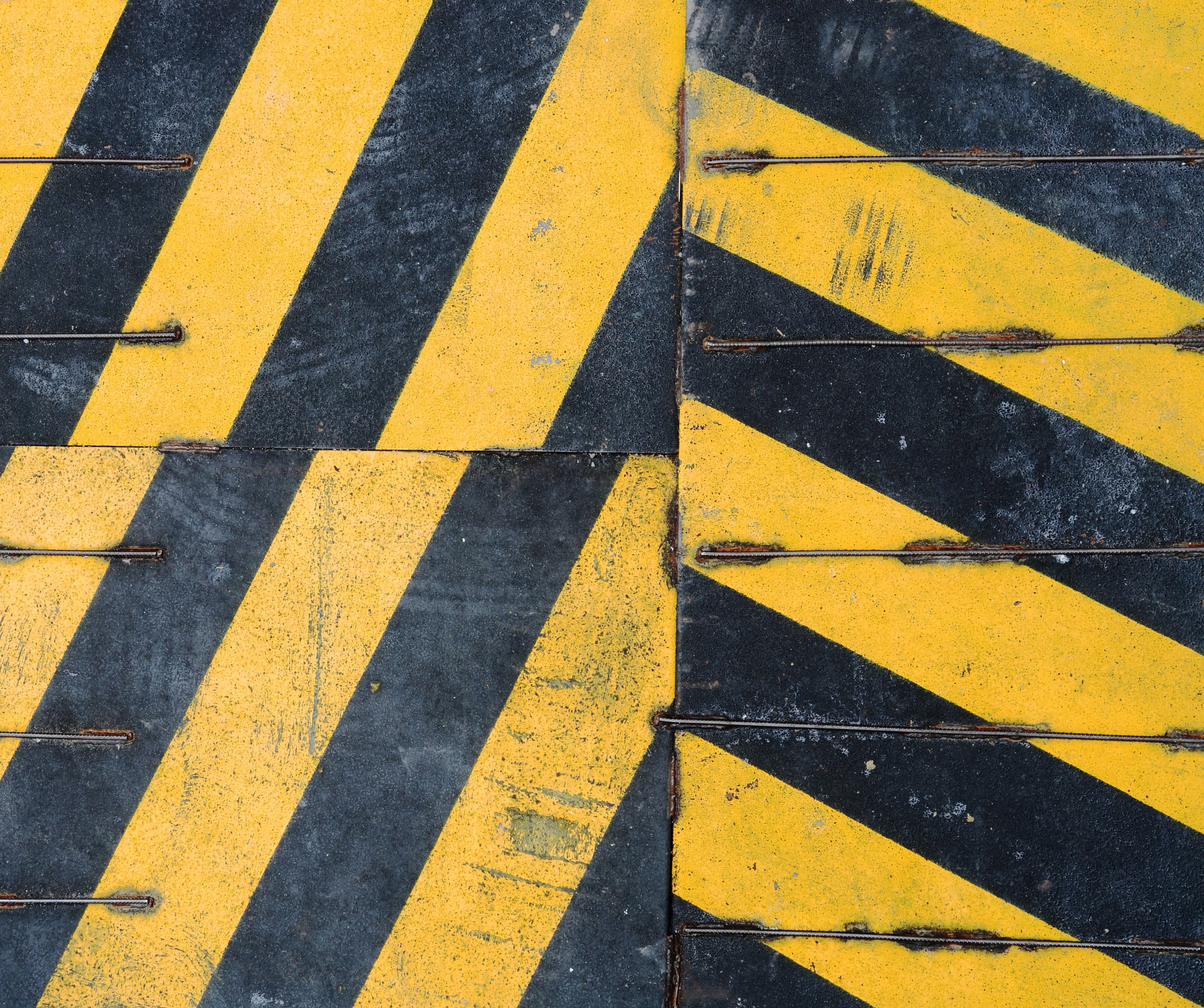 What NOT to do when buying a home. inception-app-prod/N2I3MTA0OTQtYTgwNS00M2UwLWFlOTctZDFjYjJhMDA3MTBi/content/2021/07/pop-zebra-4q3Ogm3Kt44-unsplash.jpg