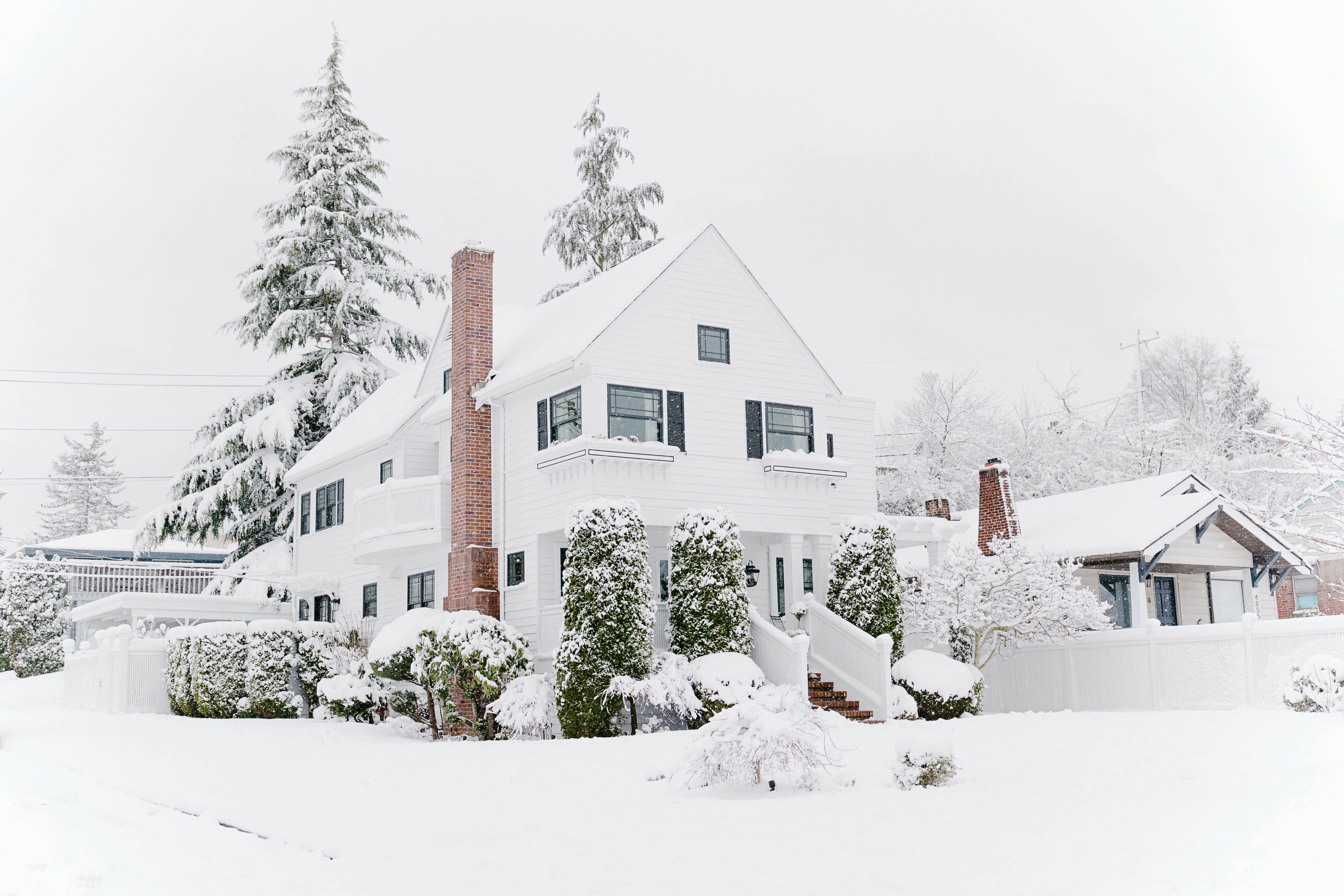 Buyer Home Tours During Winter Months inception-app-prod/N2IxZWNiNzItZGI2YS00OWM4LThhODMtOGZiOWU2ZTY1NzY5/content/2025/12/1dc764ece8f05fc24bbaed0434954cc2c55b0c2e.jpg