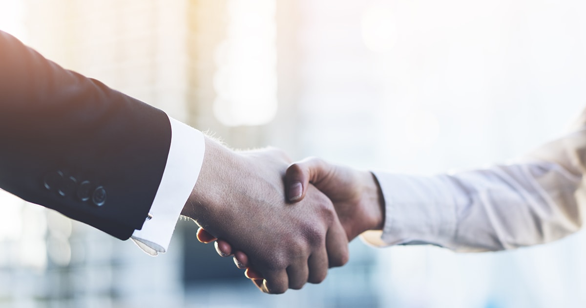 3 Reasons You Should Work With an Agent to Buy a Home inception-app-prod/N2M4NzE2ZTEtNDBlZS00N2MzLTliYTEtMmNlZmY3ZWNjYjUw/content/2017/08/WorkWithAgent.jpg