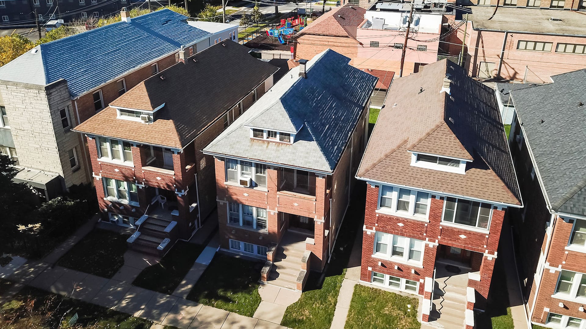 $250,000-$500,000 inception-app-prod/N2QwNjRiOGEtODkzMC00YjY5LTlmYWItYzAyMDEzOGYxMWUx/content/2020/12/shutterstock1239824632.jpg