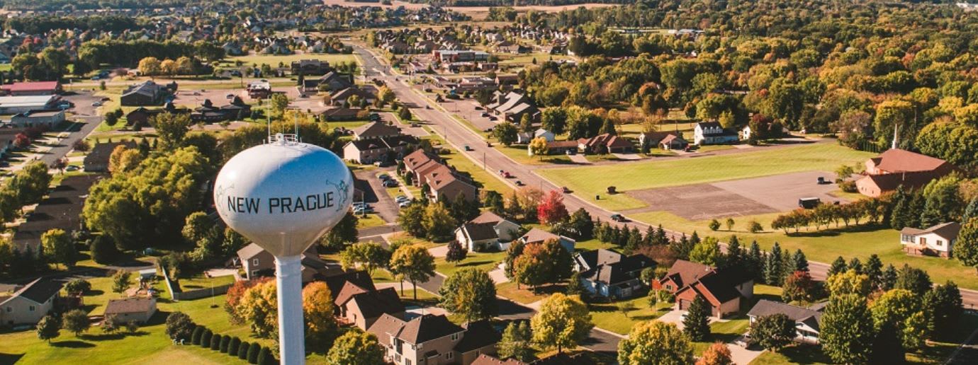 inception-app-prod/NDBjN2FmMjItYjRhMy00MDE1LWIxYTMtMTY4NzRhY2JiOTAz/content/2019/05/New Prague.JPG