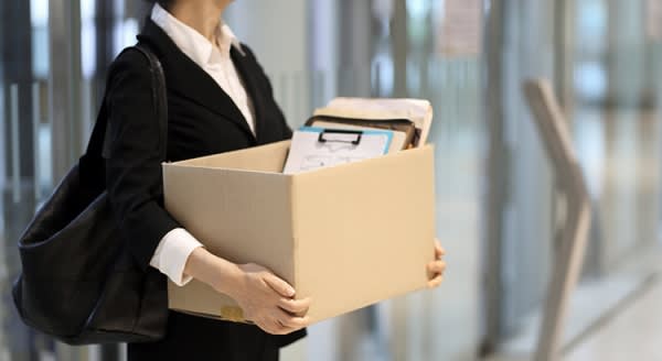 Will Surging Unemployment Crush Home Sales? inception-app-prod/NDE5NjBkMjEtOWYzMy00OTYxLWIxOGMtZDQ5ZDliZTgzN2Mw/content/2020/04/20200406-kcm-share-600x328.jpg
