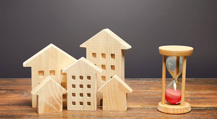 With Mortgage Rates Climbing, Now's the Time To Act inception-app-prod/NDE5NjBkMjEtOWYzMy00OTYxLWIxOGMtZDQ5ZDliZTgzN2Mw/content/2022/01/8b9b7f2f4f5bf8086716b96cdf549f2901fb9040.jpeg